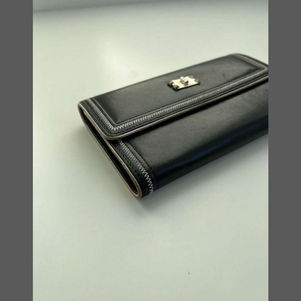 Chanel Wallet - Picture 4 of 10